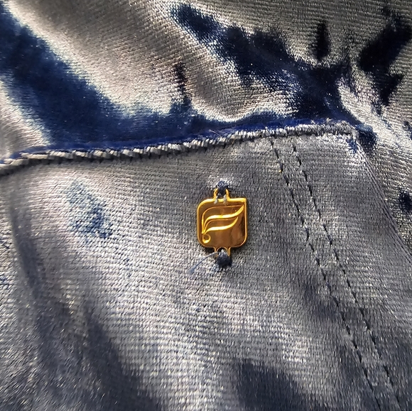 Fabletics Blue Cropped Velour Hoodie Size M - Picture 5 of 5